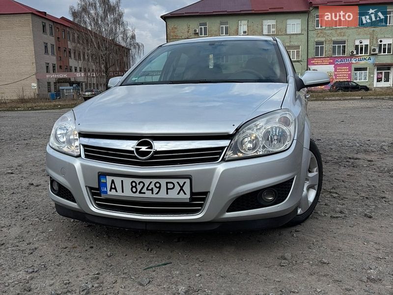 Седан Opel Astra 2008 в Киеве