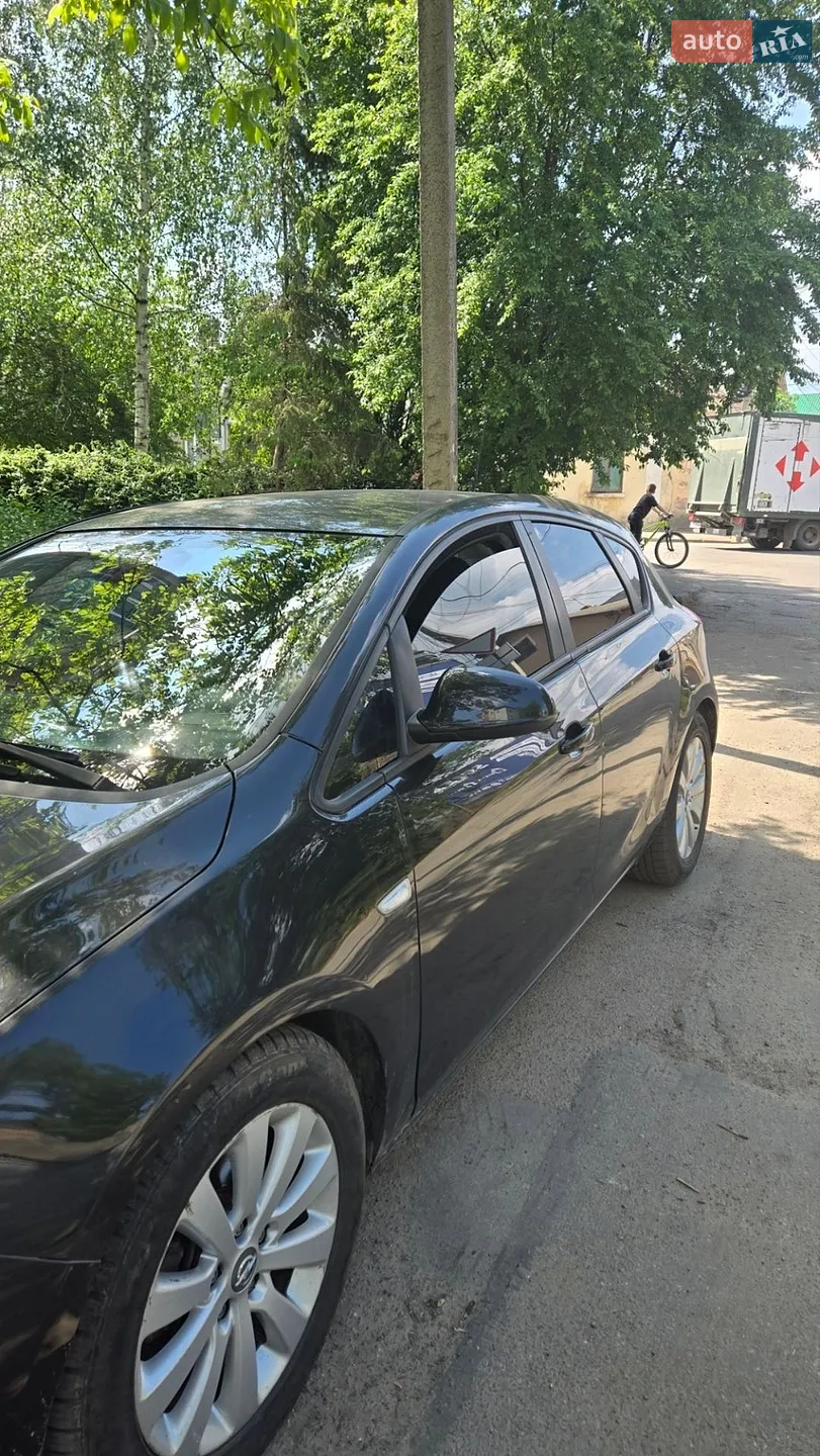 2010 Opel Astra - мініатюра 5