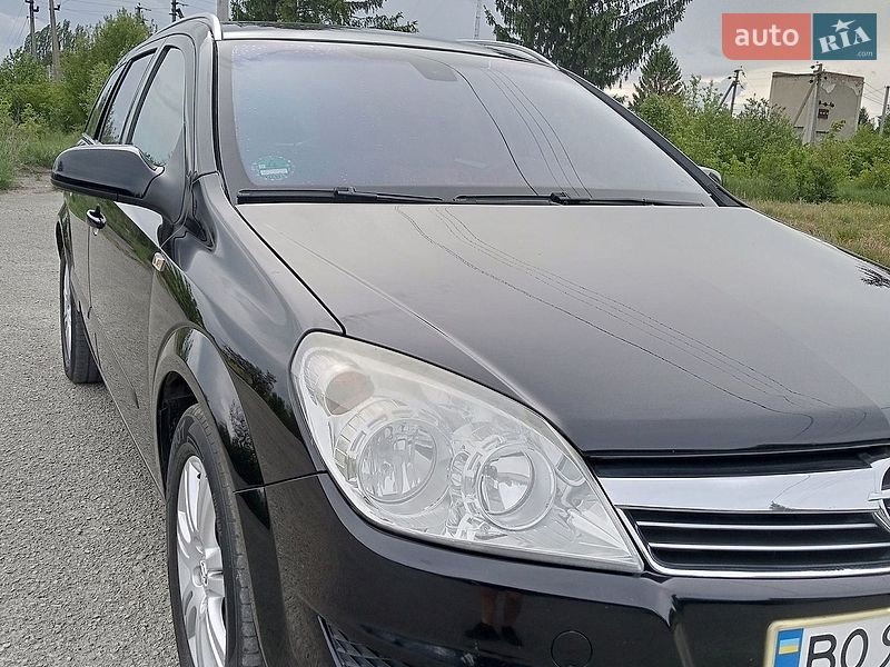 Універсал Opel Astra 2007 в Тернополі