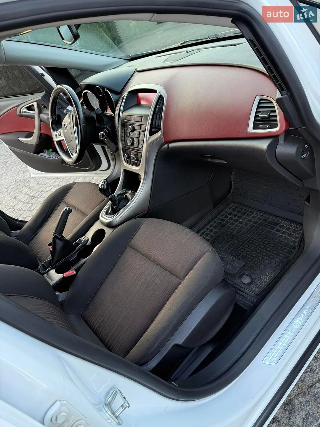 2010 Opel Astra - мініатюра 15