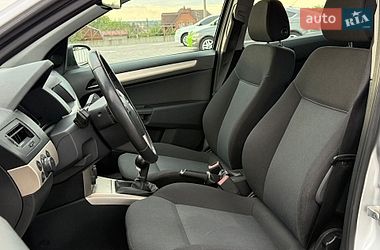 Хэтчбек Opel Astra 2007 в Харькове