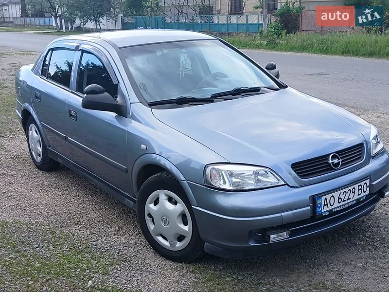 Opel Astra