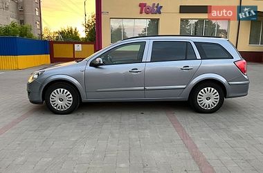 Универсал Opel Astra 2005 в Луцке