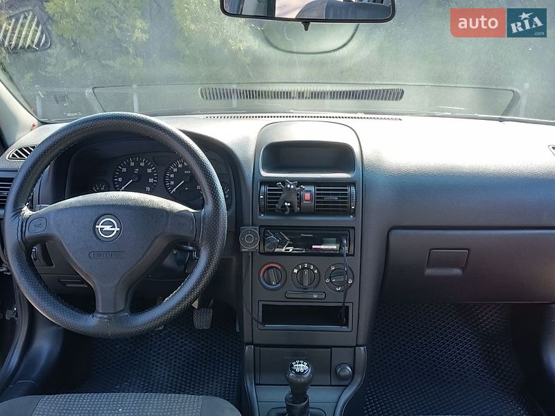 Седан Opel Astra 2007 в Сумах
