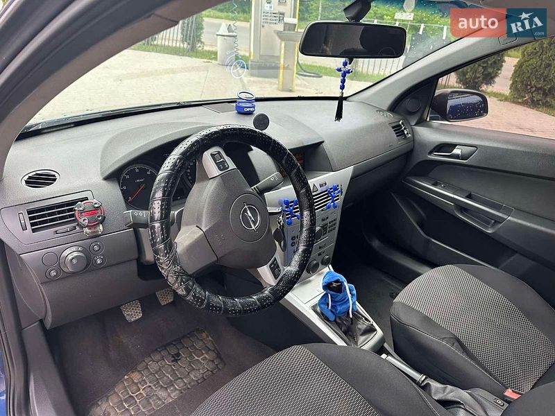 Универсал Opel Astra 2009 в Бучаче