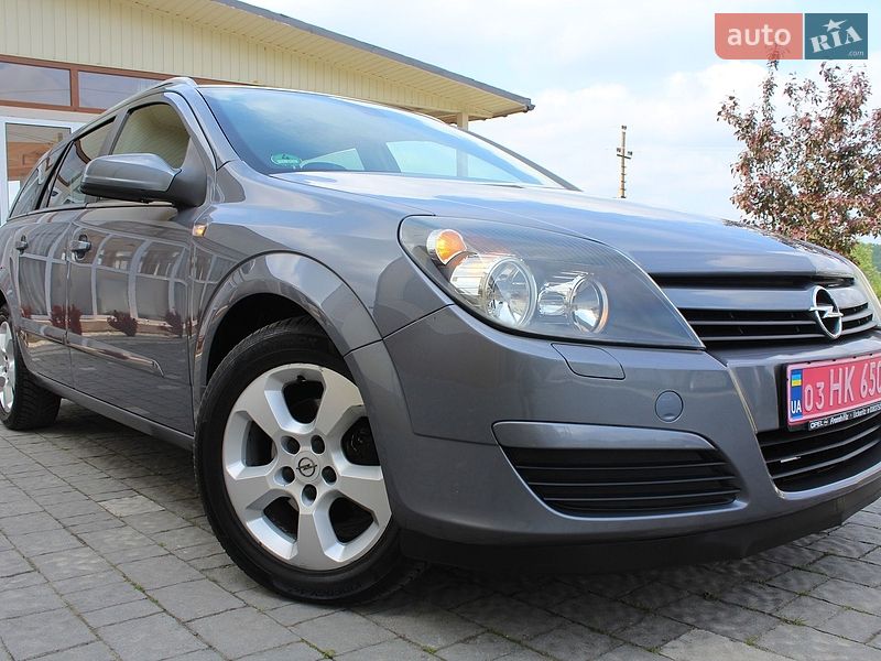 Универсал Opel Astra 2006 в Трускавце