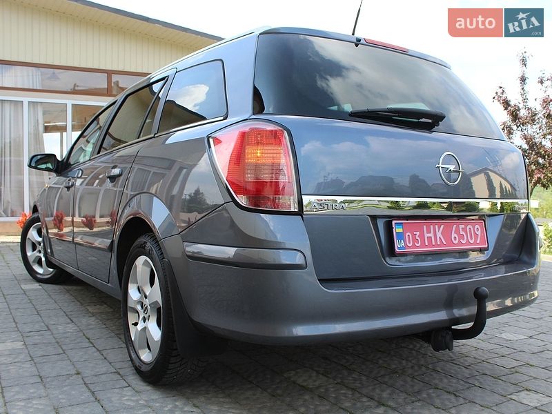 Универсал Opel Astra 2006 в Трускавце