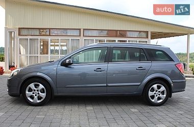 Универсал Opel Astra 2006 в Трускавце