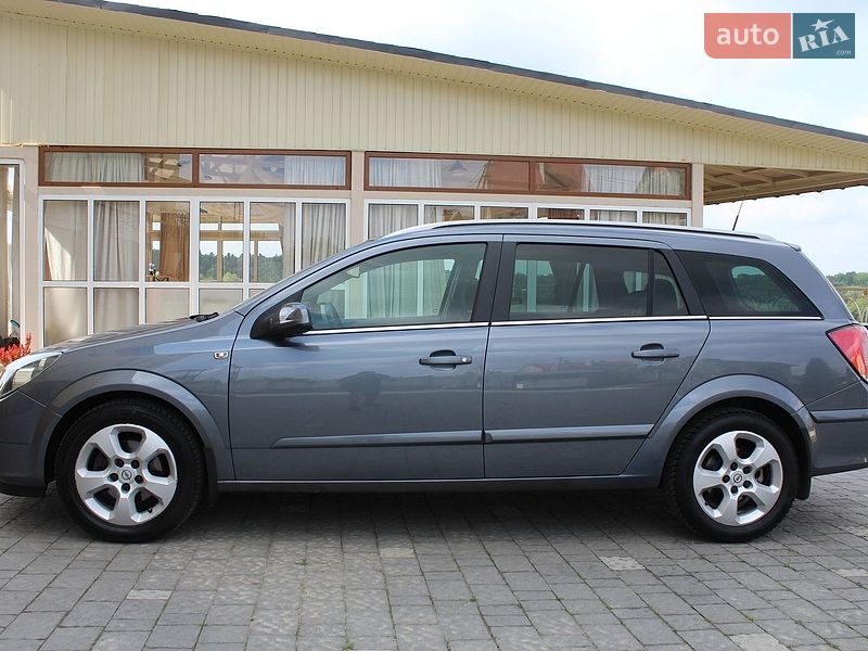 Универсал Opel Astra 2006 в Трускавце