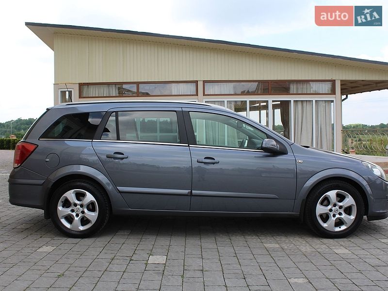 Универсал Opel Astra 2006 в Трускавце