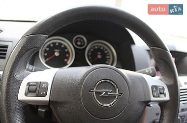 Универсал Opel Astra 2006 в Трускавце
