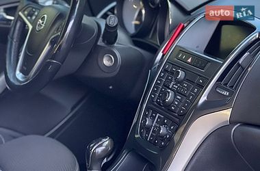 Універсал Opel Astra 2013 в Івано-Франківську