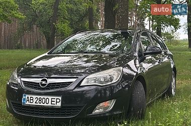 Універсал Opel Astra 2011 в Вінниці