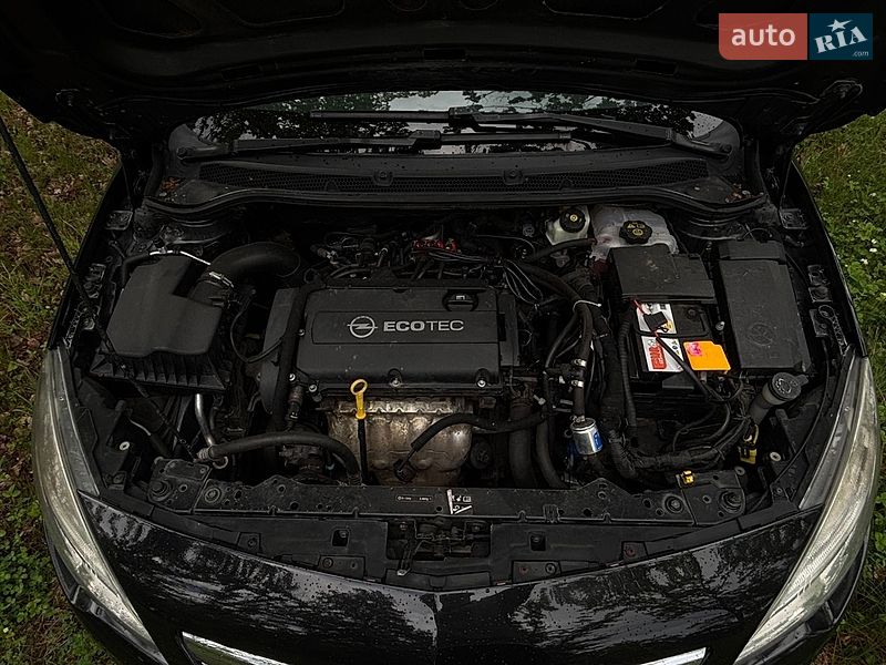Универсал Opel Astra 2011 в Виннице