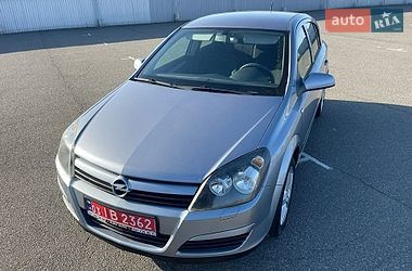 Хэтчбек Opel Astra 2005 в Киеве