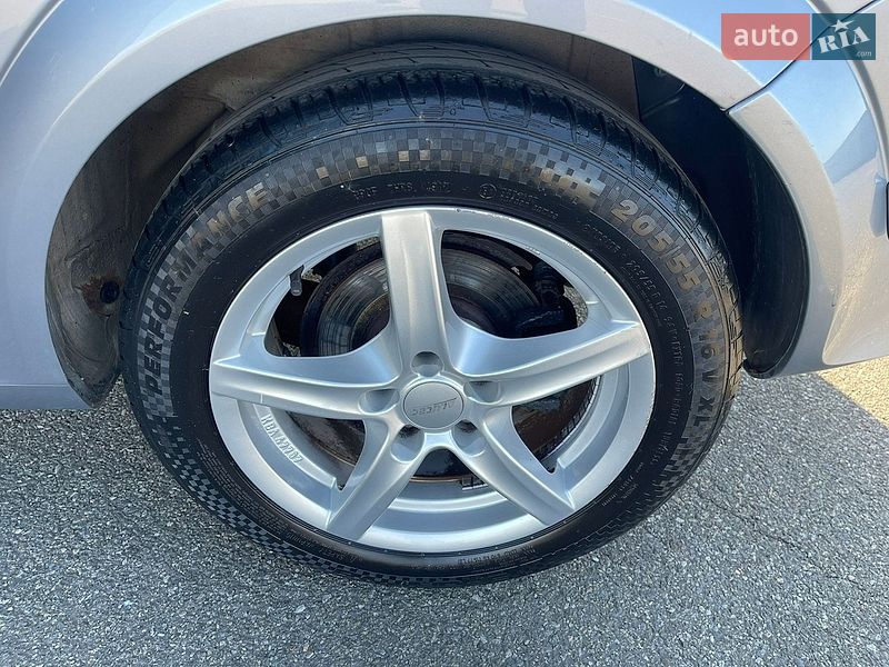Хэтчбек Opel Astra 2005 в Киеве