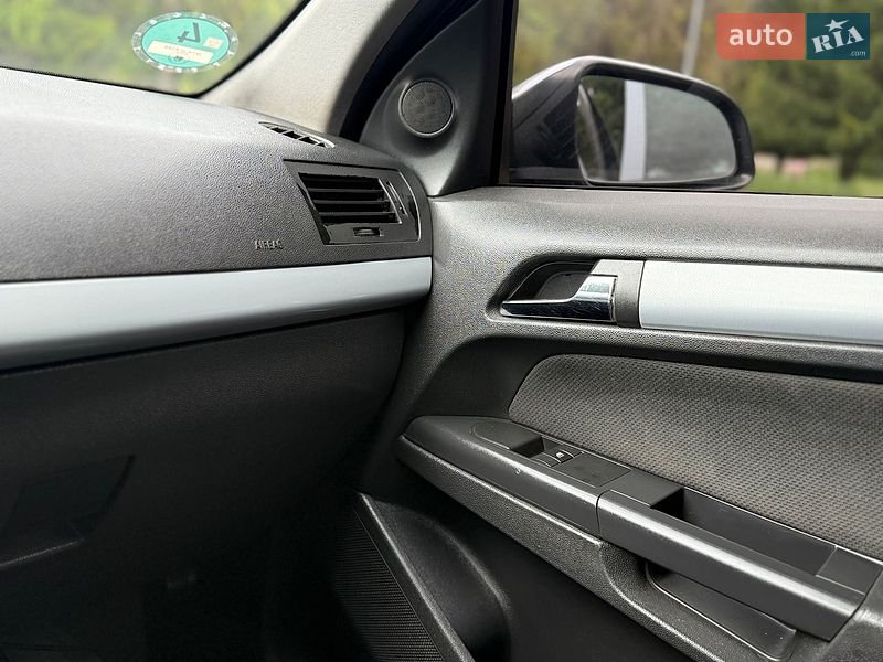 Универсал Opel Astra 2006 в Ровно фото 54 Универсал Opel Astra 2006 в Ровно