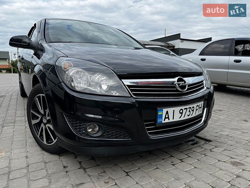 Opel Astra 2013