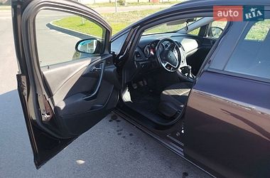 Универсал Opel Astra 2012 в Шостке