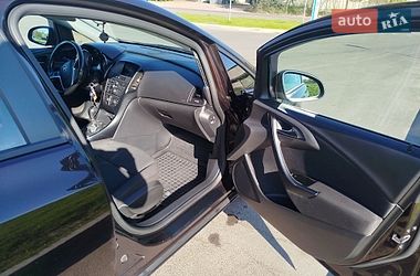 Универсал Opel Astra 2012 в Шостке