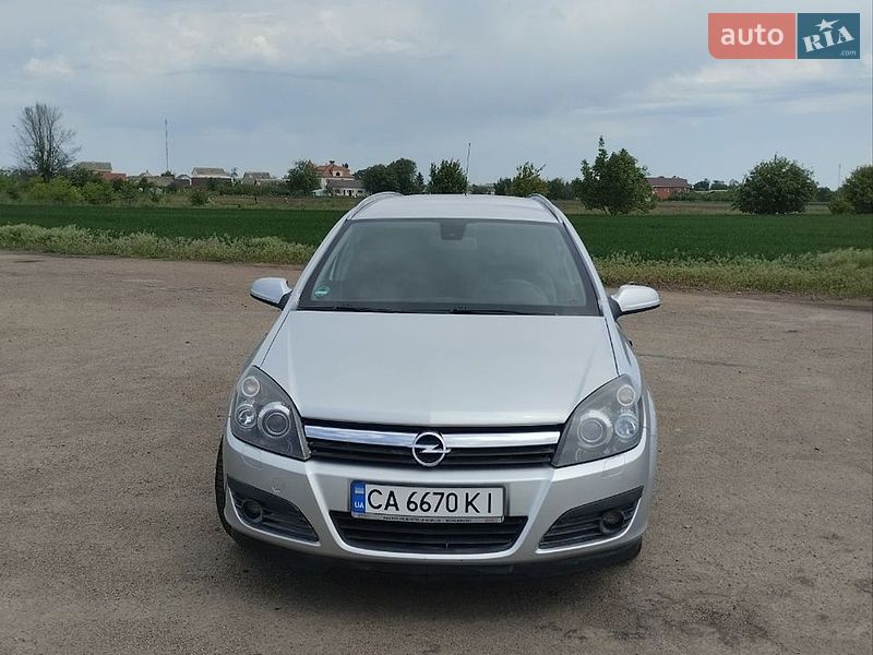 Универсал Opel Astra 2006 в Христиновке