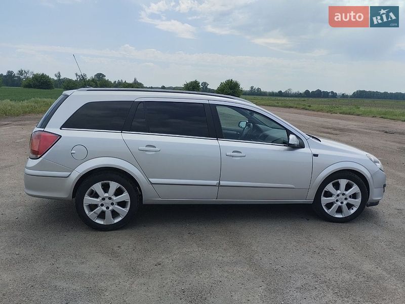 Универсал Opel Astra 2006 в Христиновке