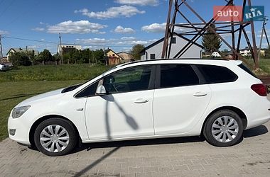 Универсал Opel Astra 2011 в Оброшином