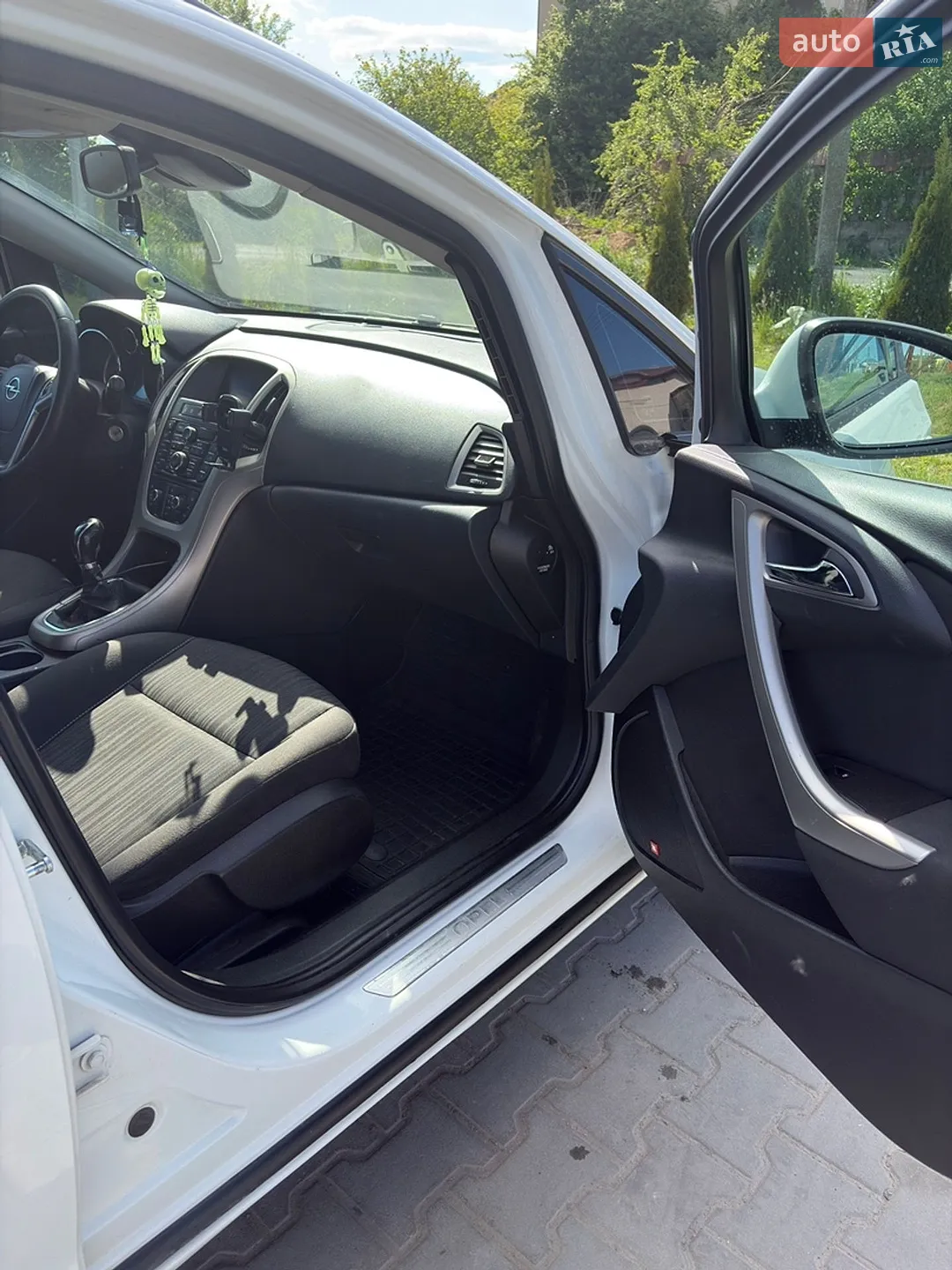 2011 Opel Astra - мініатюра 10