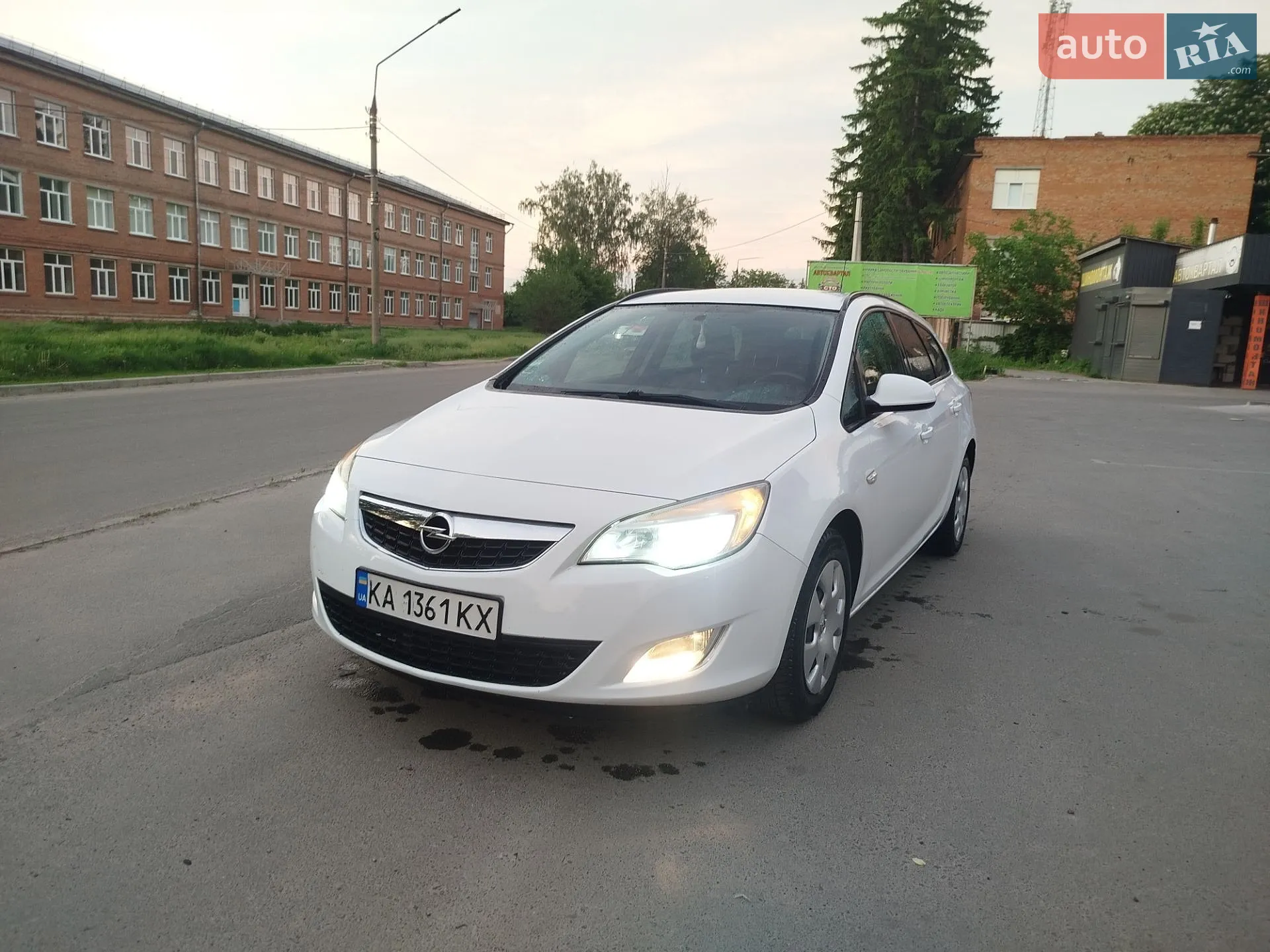 2011 Opel Astra - мініатюра 12