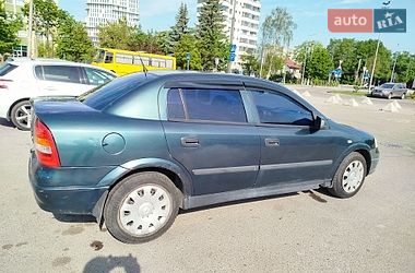 Седан Opel Astra 2005 в Львове