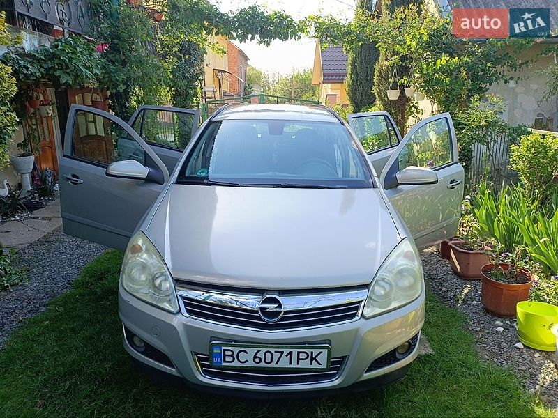 Универсал Opel Astra 2007 в Львове