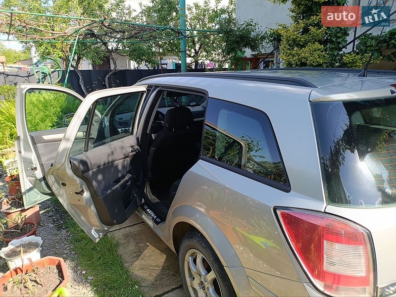 Универсал Opel Astra 2007 в Львове