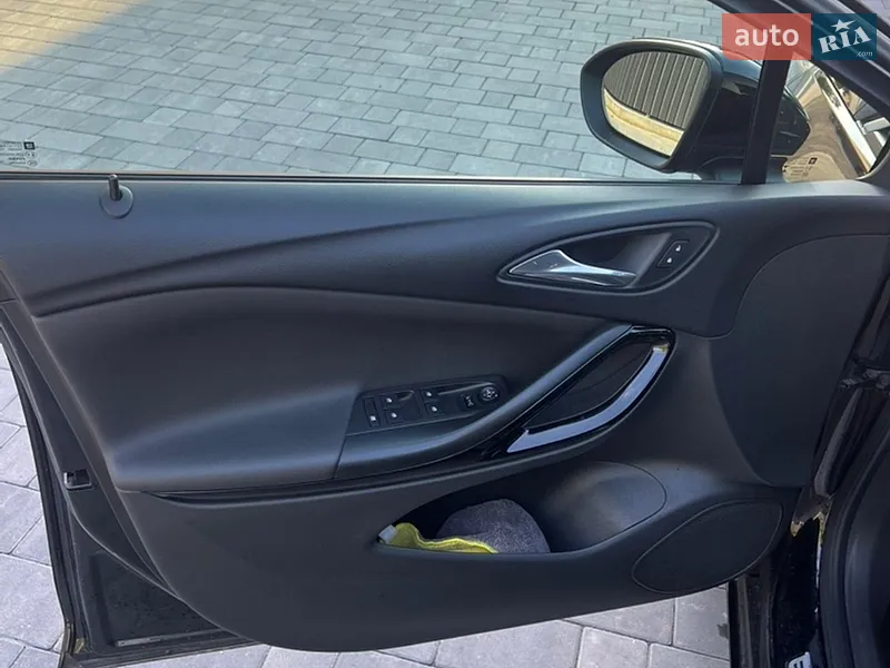 Opel Astra 2018 VIN W0VBE8EF4K8019201 фото оголошення 13 з 50