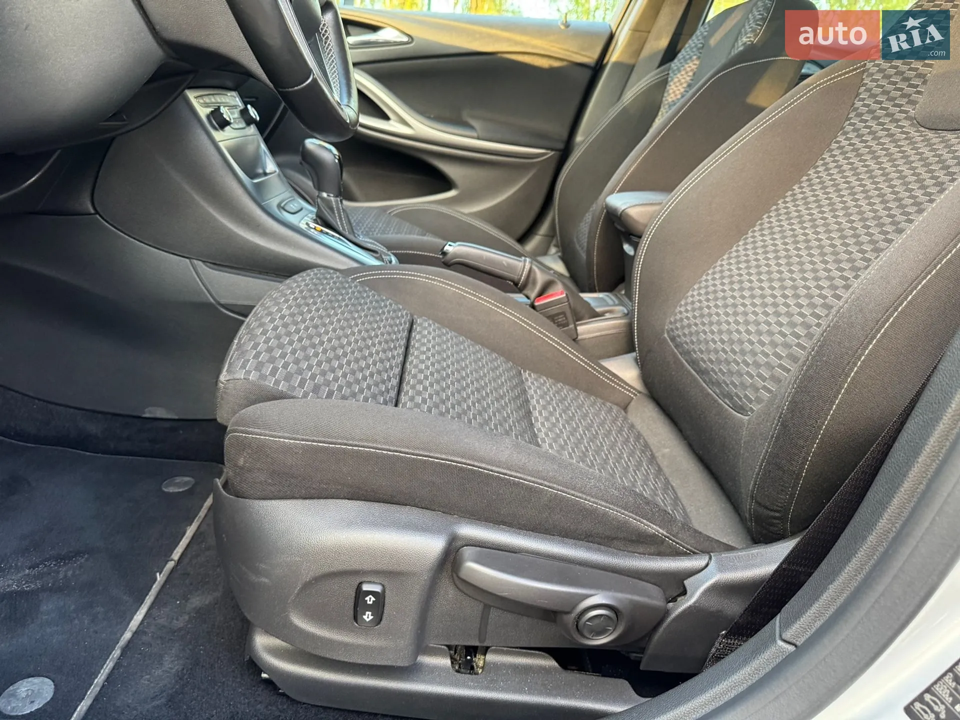 2018 Opel Astra - мініатюра 28
