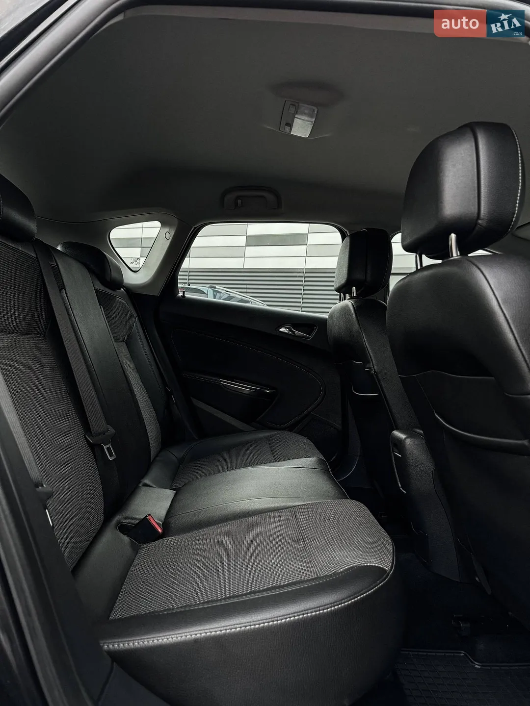 2012 Opel Astra - мініатюра 35
