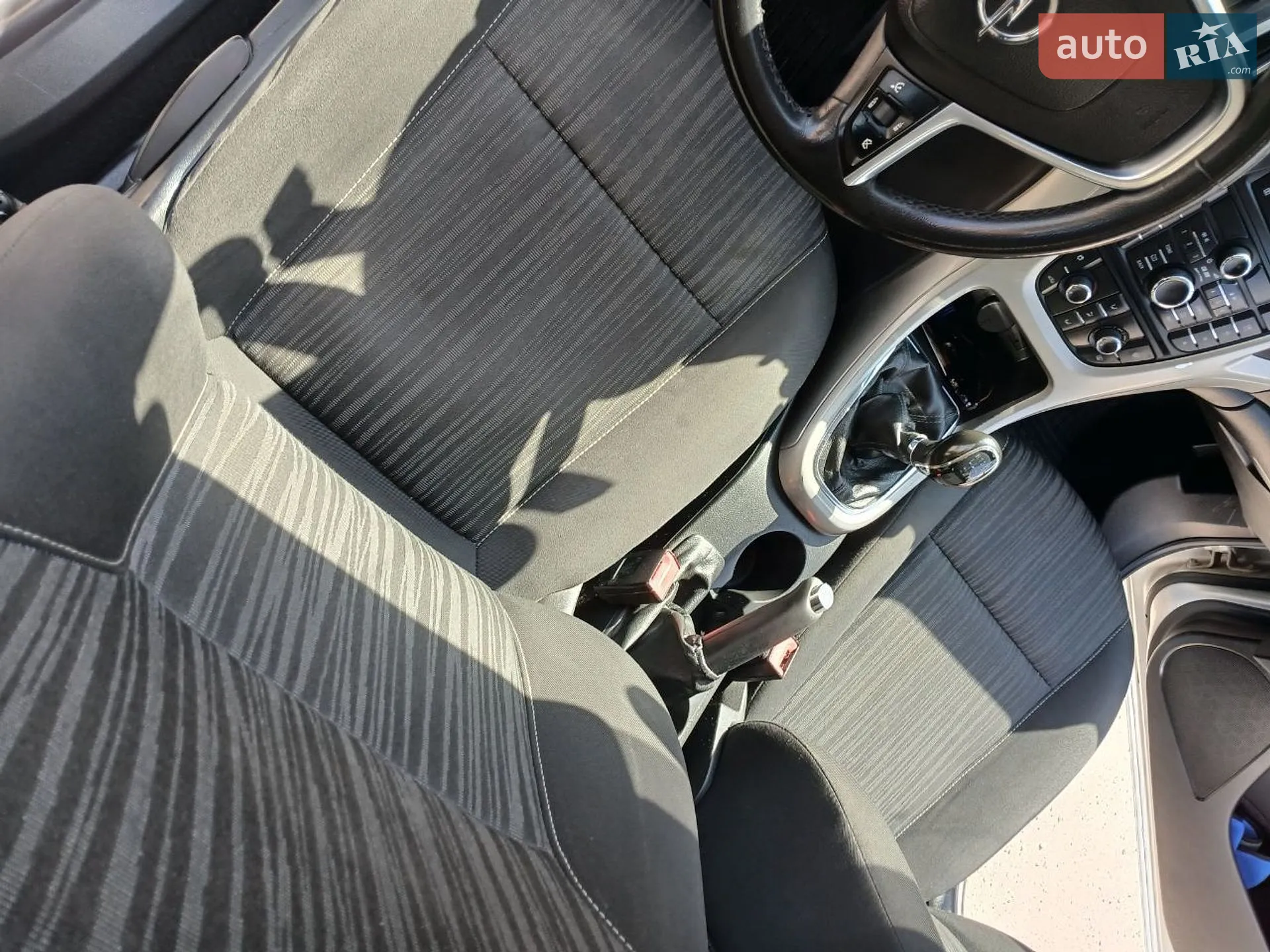 2010 Opel Astra - мініатюра 14