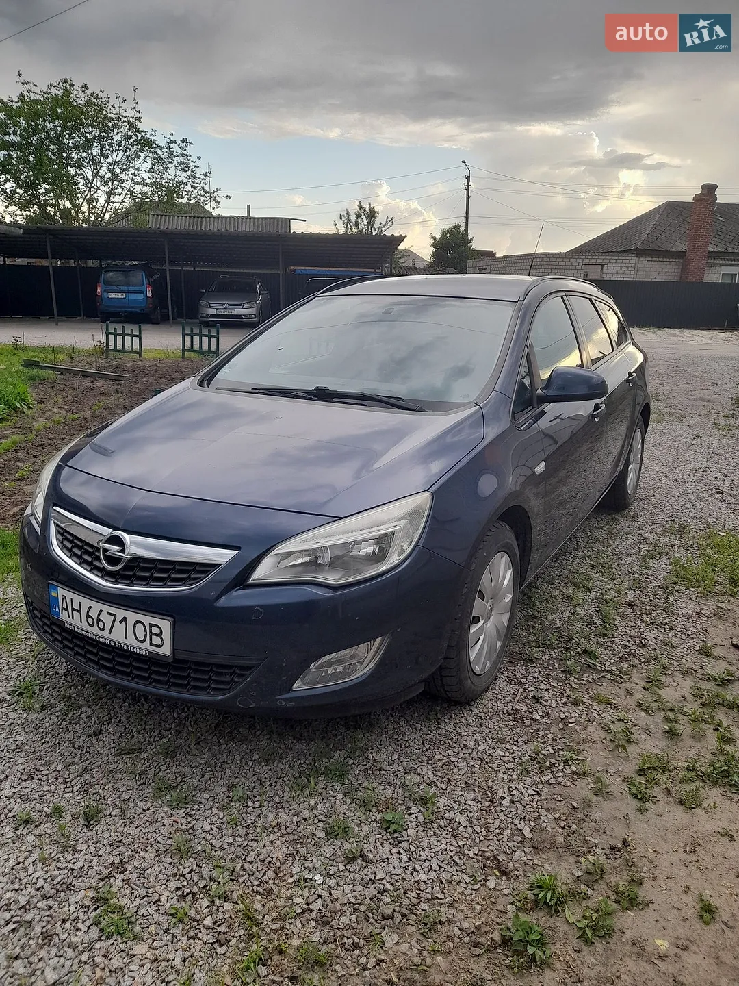 2011 Opel Astra - фото 1