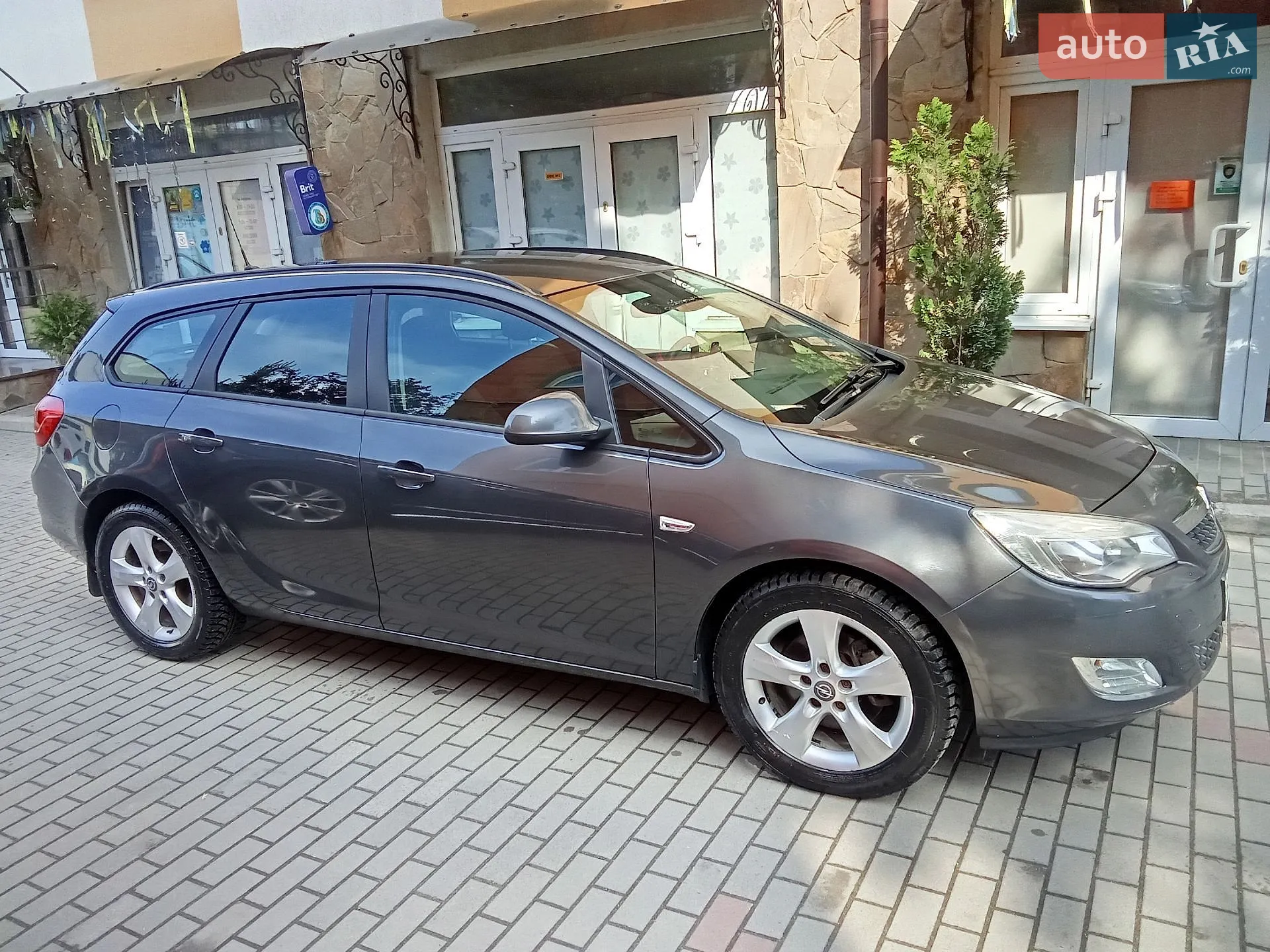 2011 Opel Astra - мініатюра 2