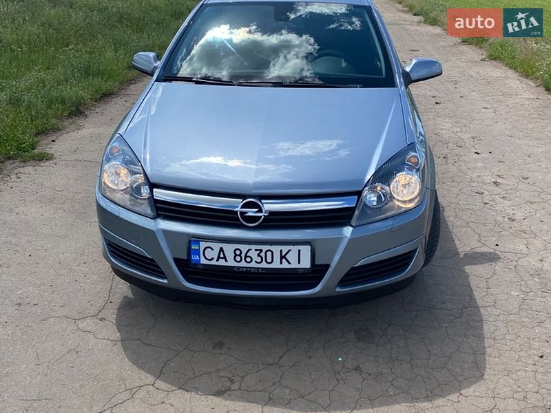 Хэтчбек Opel Astra 2004 в Новоархангельске фото 3 Хэтчбек Opel Astra 2004 в Новоархангельске