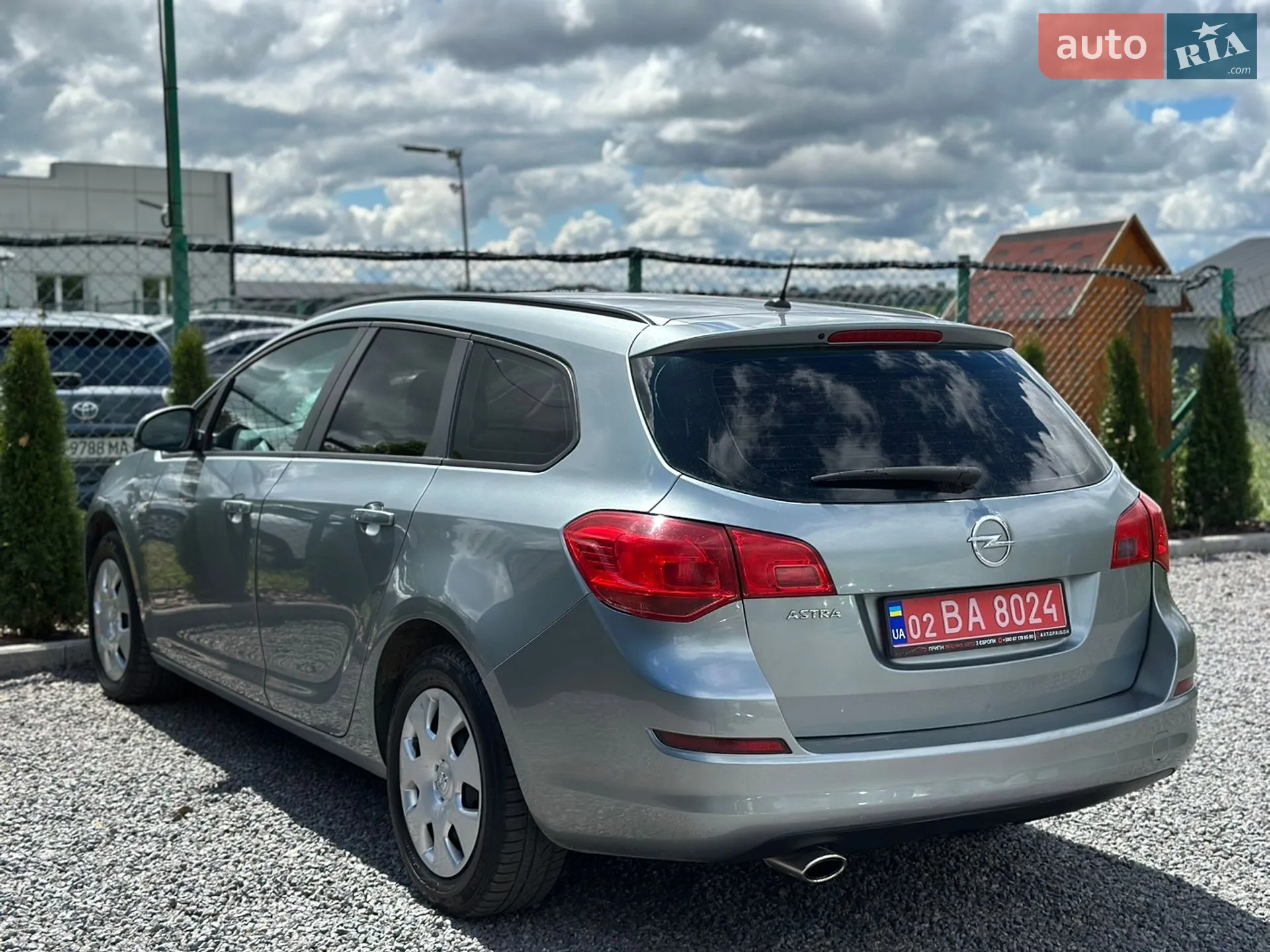 2011 Opel Astra - мініатюра 18