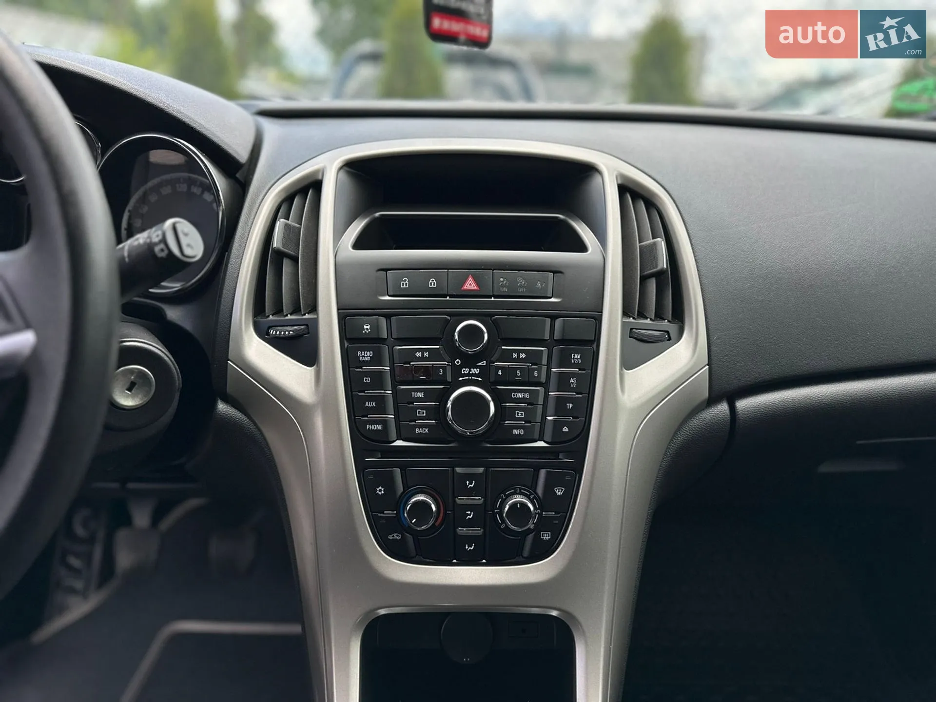 2011 Opel Astra - мініатюра 31