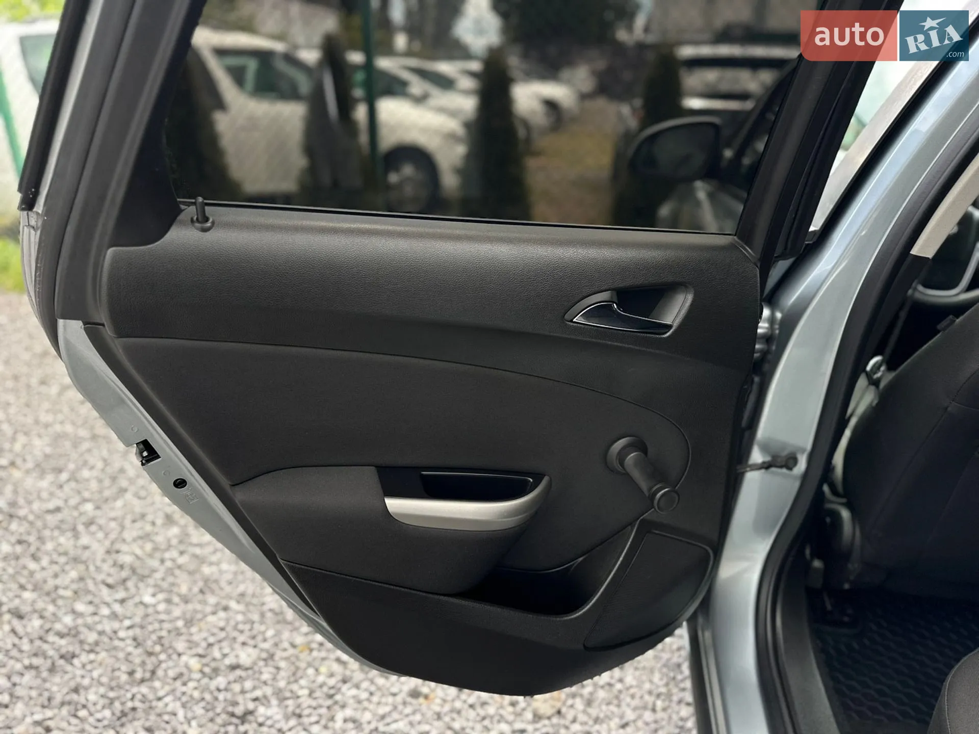 2011 Opel Astra - мініатюра 32