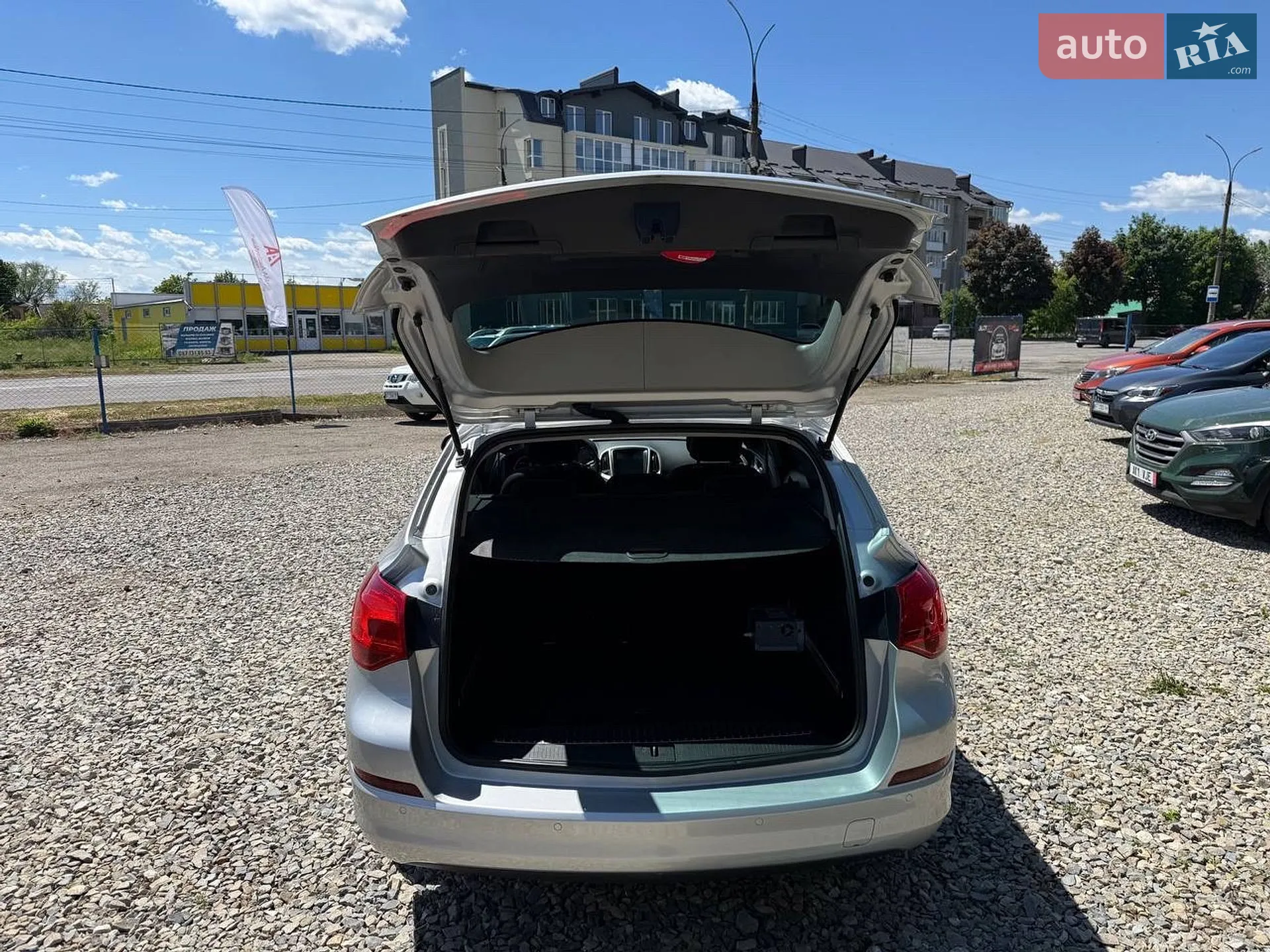 2011 Opel Astra - мініатюра 31