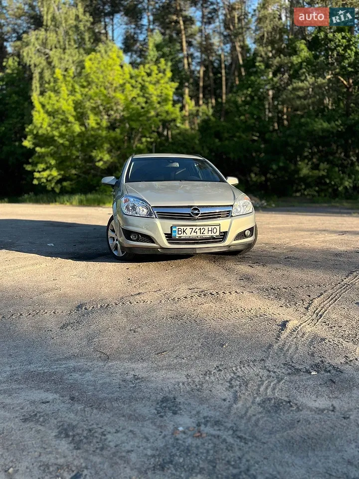 2010 Opel Astra - мініатюра 10