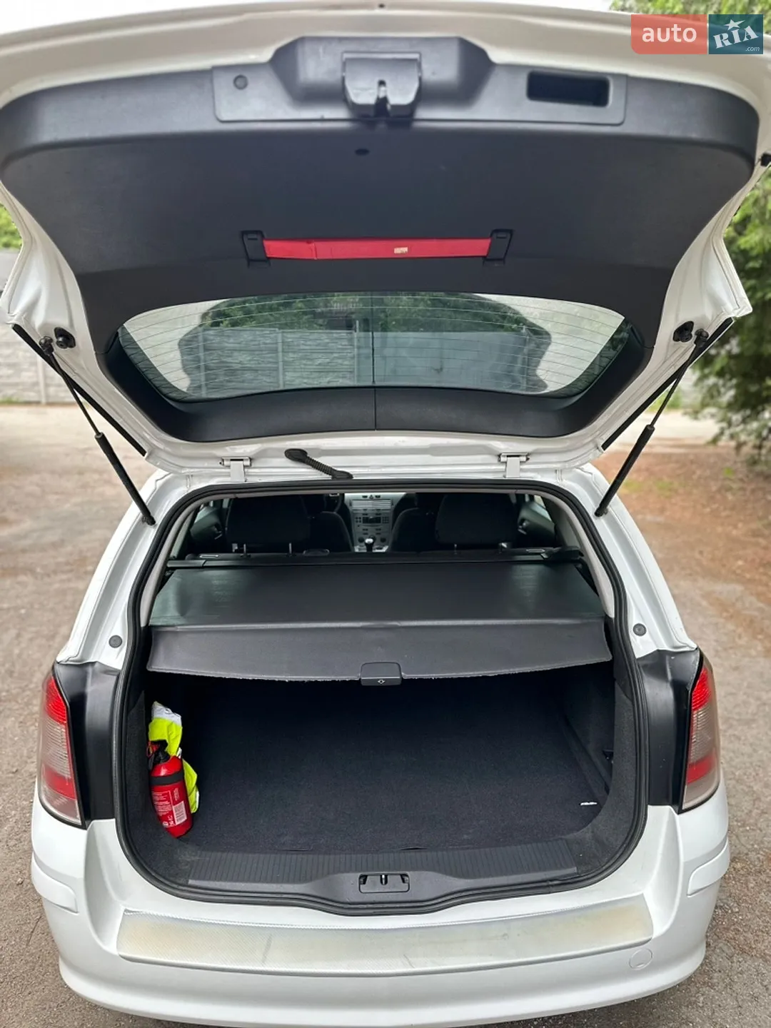 2010 Opel Astra - мініатюра 38