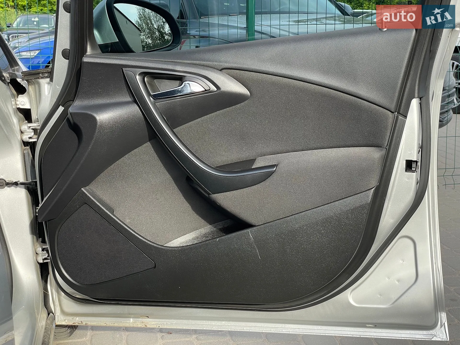 2011 Opel Astra - мініатюра 31