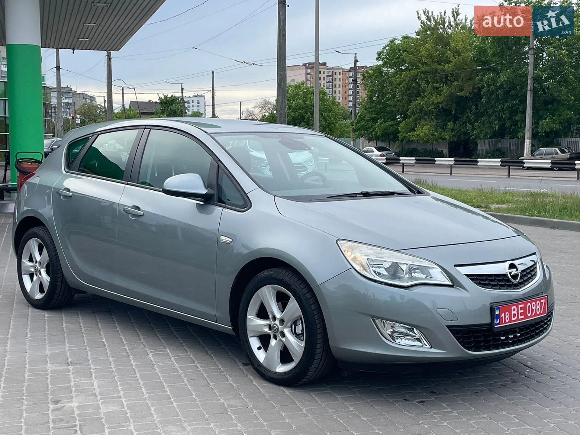 2010 Opel Astra - фото 1