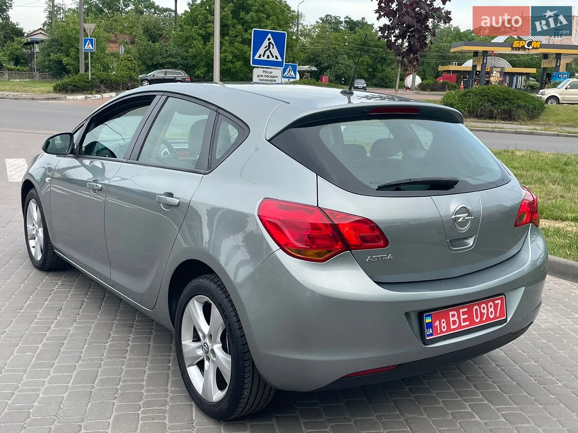 2010 Opel Astra - мініатюра 10