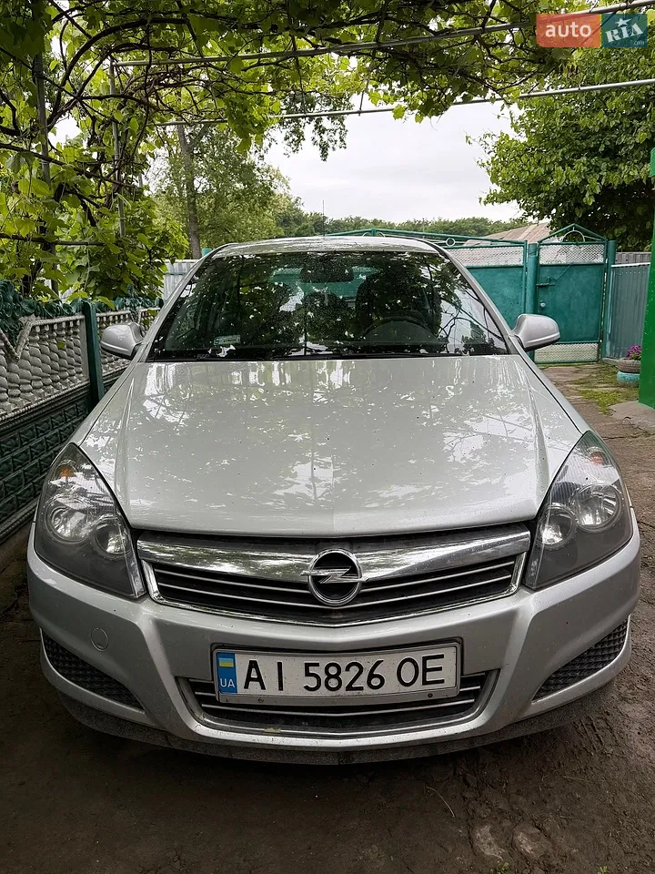 2010 Opel Astra - мініатюра 26