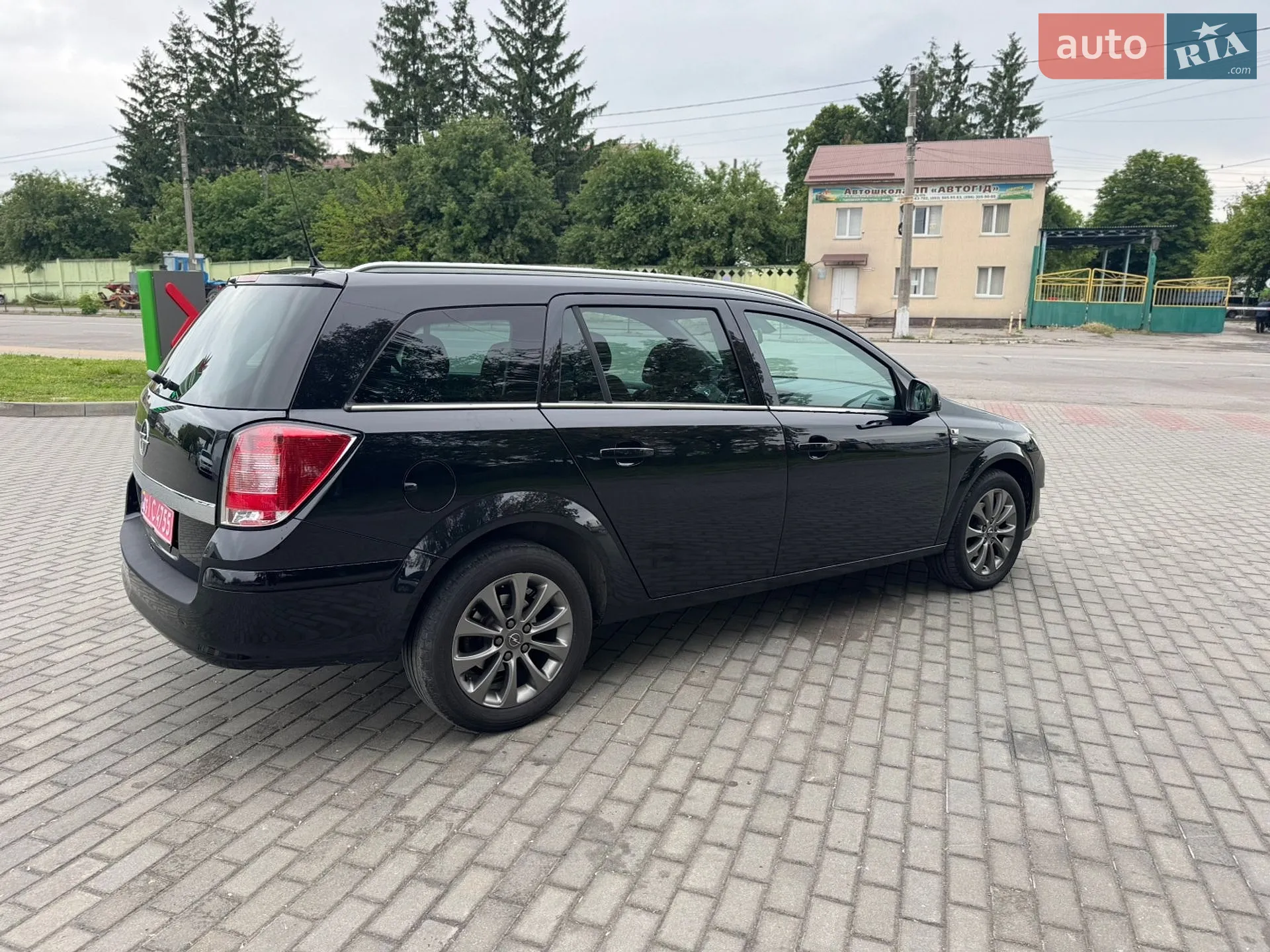 2010 Opel Astra - мініатюра 8